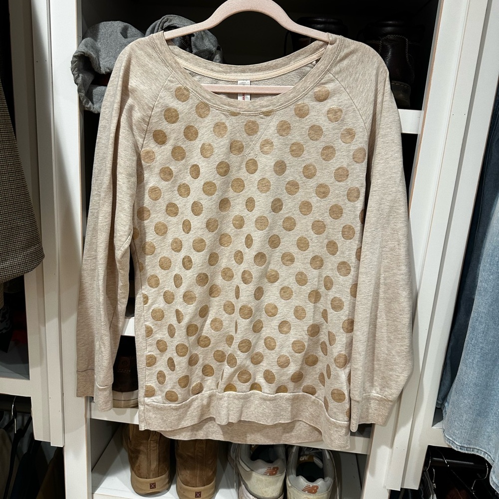 No Boundaries Neutral Polka Dot Pullover